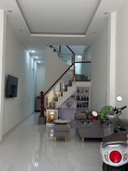 Bán nhà đẹp 2 tầng sát khu Him Lam tại Phường 1, Quận 4, Hồ Chí Minh